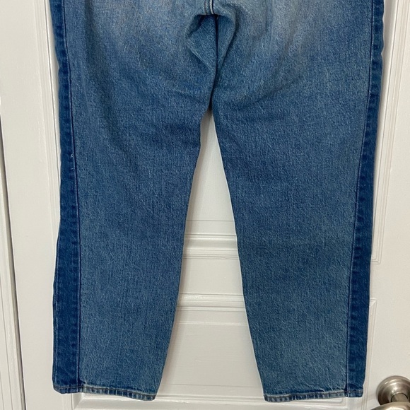 Abercrombie & Fitch The Mom Fit Jeans High Rise Two Tone Distressed 31 / 12 R - Picture 10 of 12